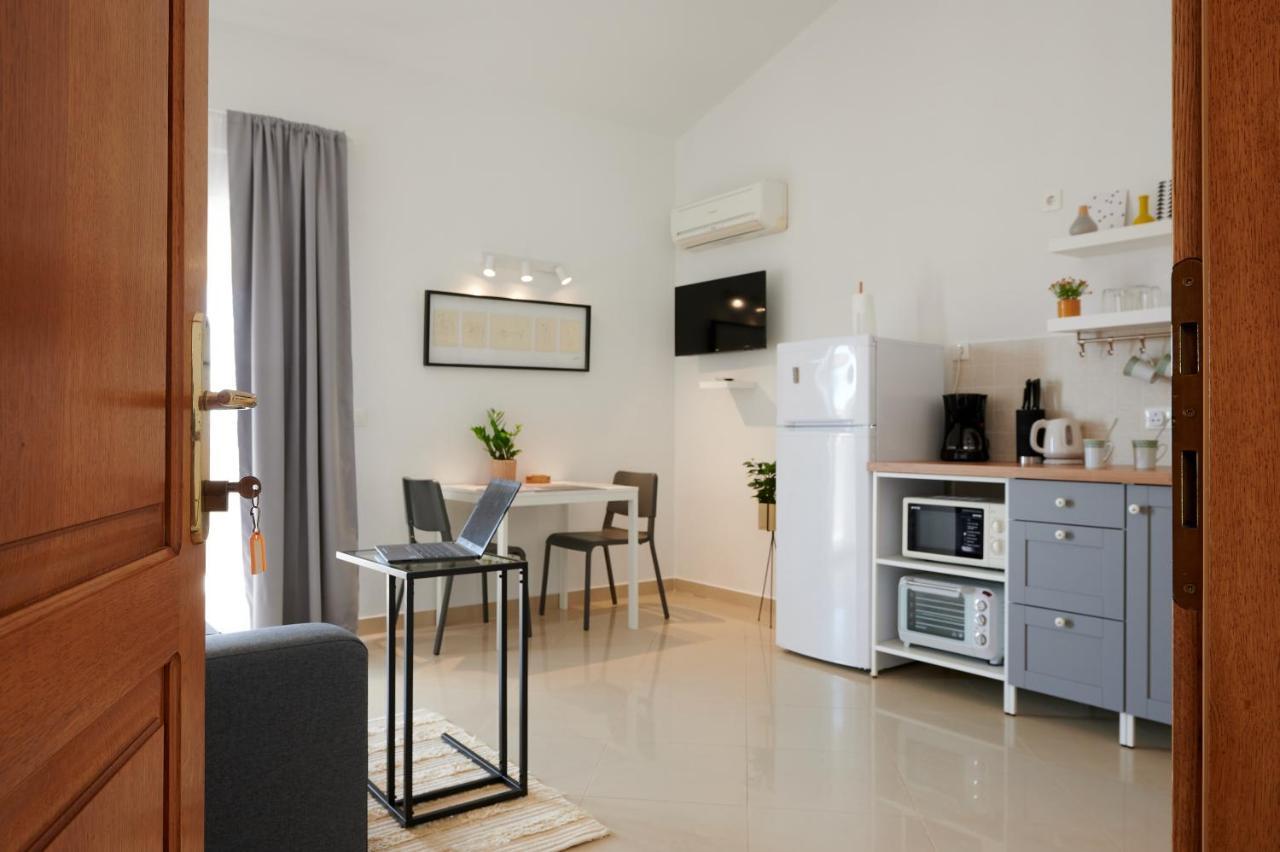 T&T Sea View Apartments Trogir Zewnętrze zdjęcie