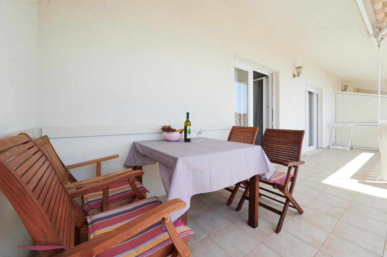T&T Sea View Apartments Trogir Zewnętrze zdjęcie
