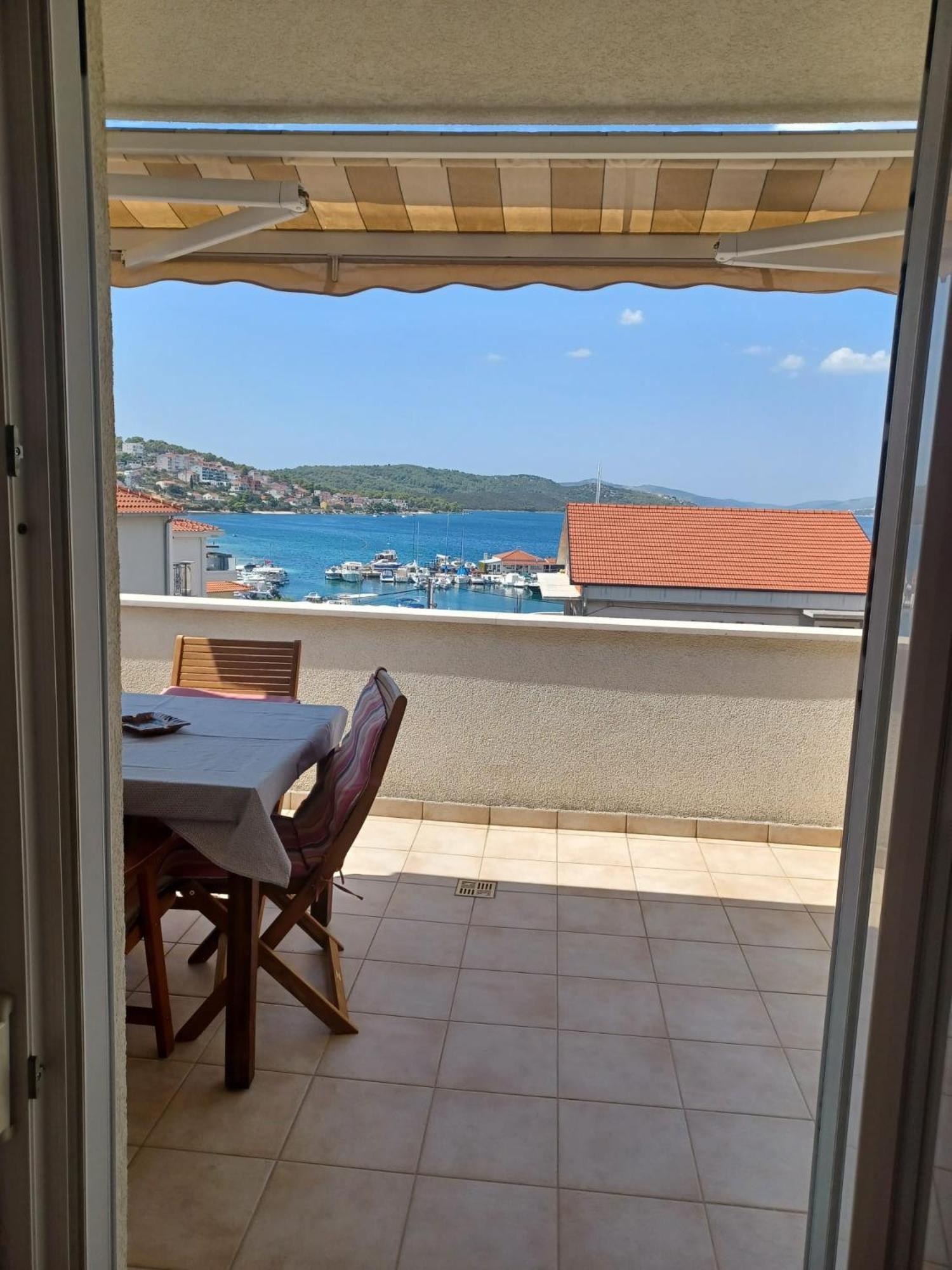 T&T Sea View Apartments Trogir Zewnętrze zdjęcie