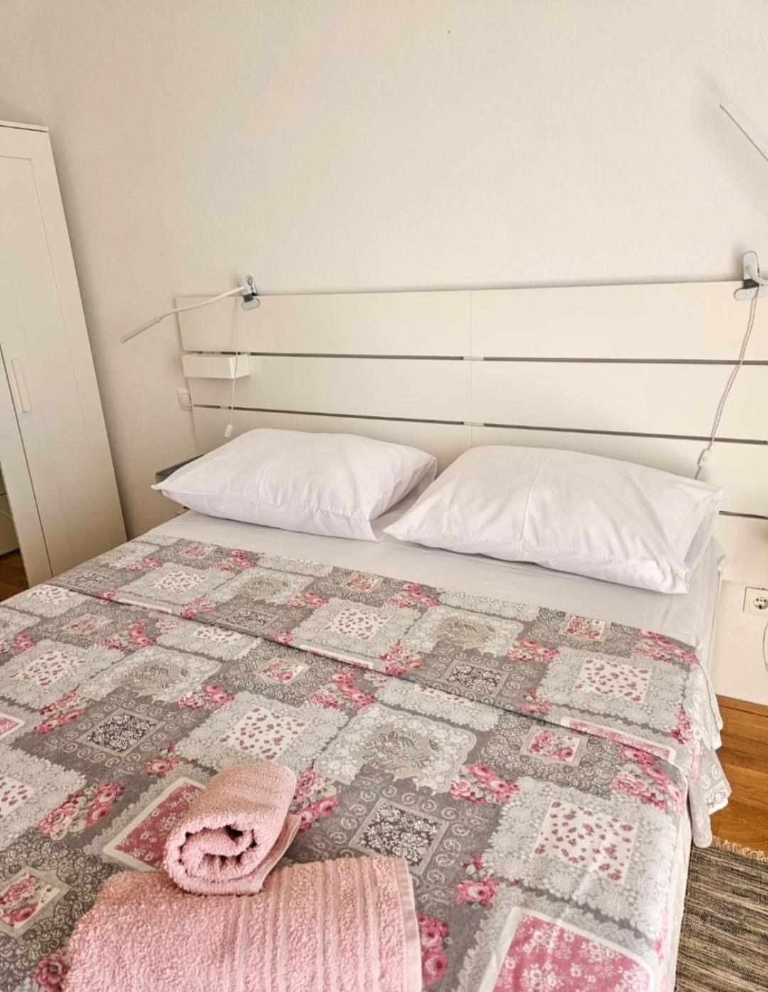 T&T Sea View Apartments Trogir Zewnętrze zdjęcie